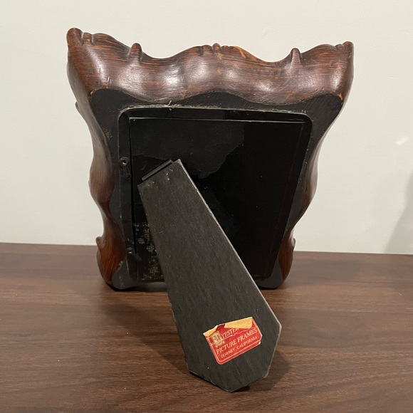 {Yesteryear Picture Frames} Vintage Beautiful Victorian Style carved wood frame - Picture 2 of 4